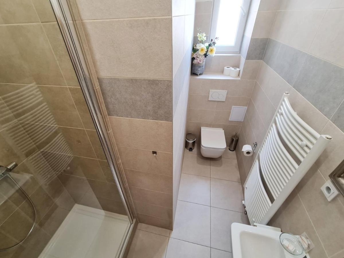 Apartman Praha Brevnov Ngoại thất bức ảnh