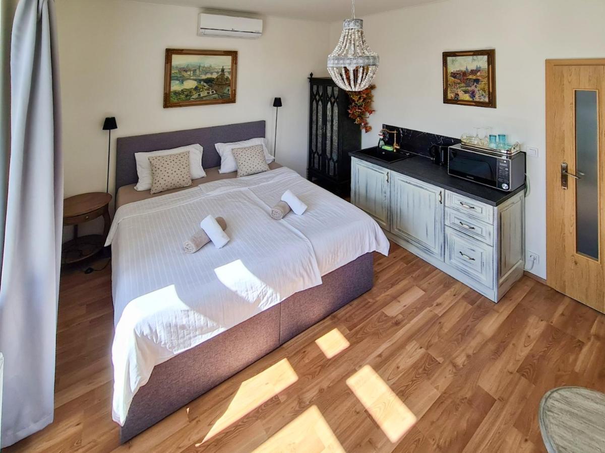 Apartman Praha Brevnov Ngoại thất bức ảnh