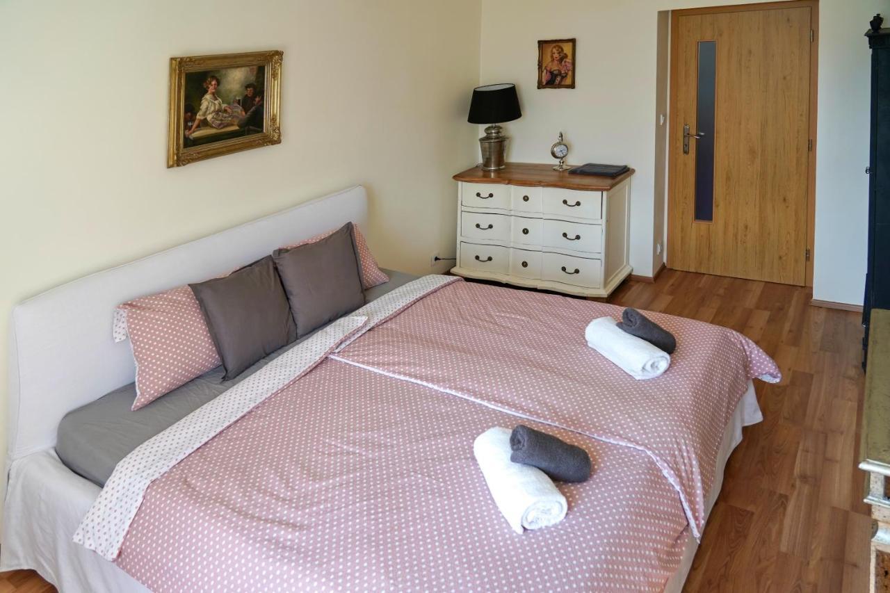 Apartman Praha Brevnov Ngoại thất bức ảnh