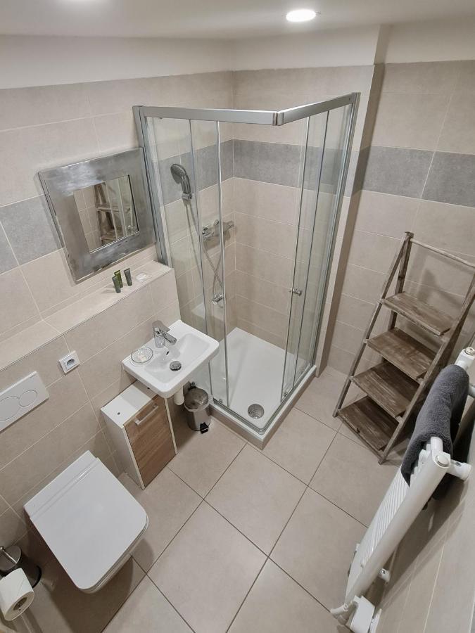 Apartman Praha Brevnov Ngoại thất bức ảnh