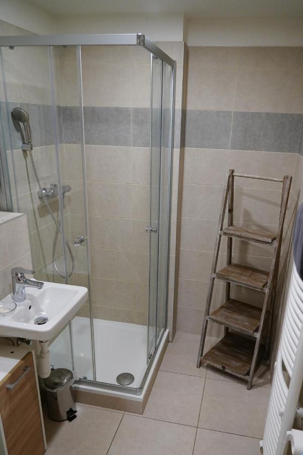 Apartman Praha Brevnov Ngoại thất bức ảnh